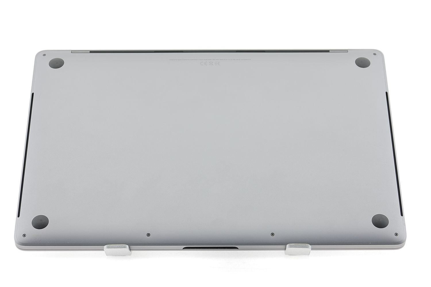 Apple MacBook Pro 15″ Touch Bar 2019, i9 2.3 GHz, 16 GB, AMD Radeon Pro 560X 512 GB Space Gray - Ca nou