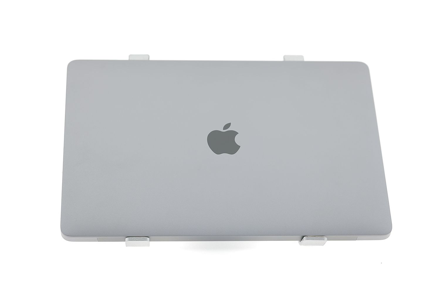 Apple MacBook Air 13″ 2020, M1 8 Cores, 8 GB, 7 core GPU 256 GB Space Gray - Újszerű