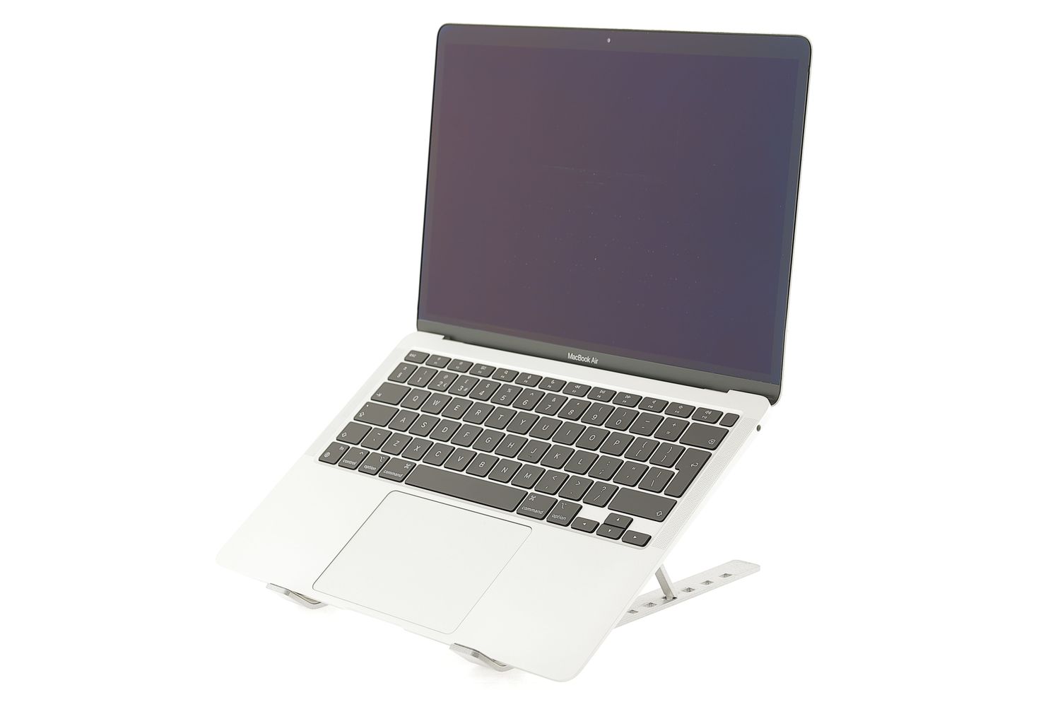 Apple MacBook Air 13″ 2020, M1 8 Cores, 8 GB, 8 core GPU 512 GB Silver - Nagyon jó