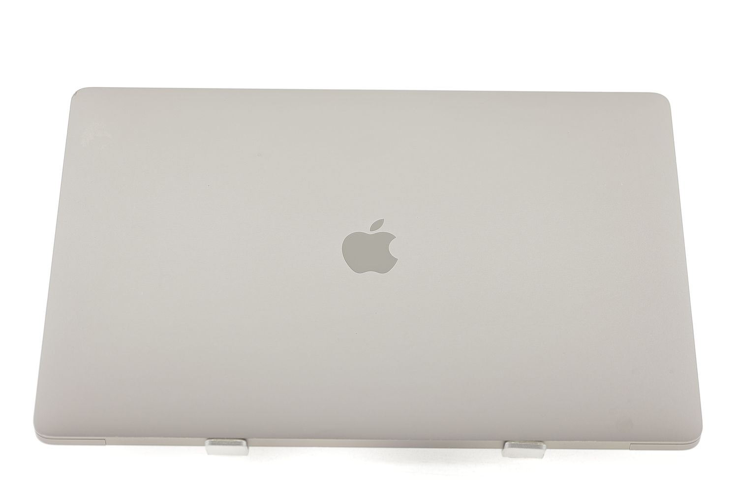 Apple MacBook Pro 16″ Touch Bar 2019, i7 2.6 GHz, 32 GB, AMD Radeon Pro 5300M 512 GB Space Gray - Foarte bun
