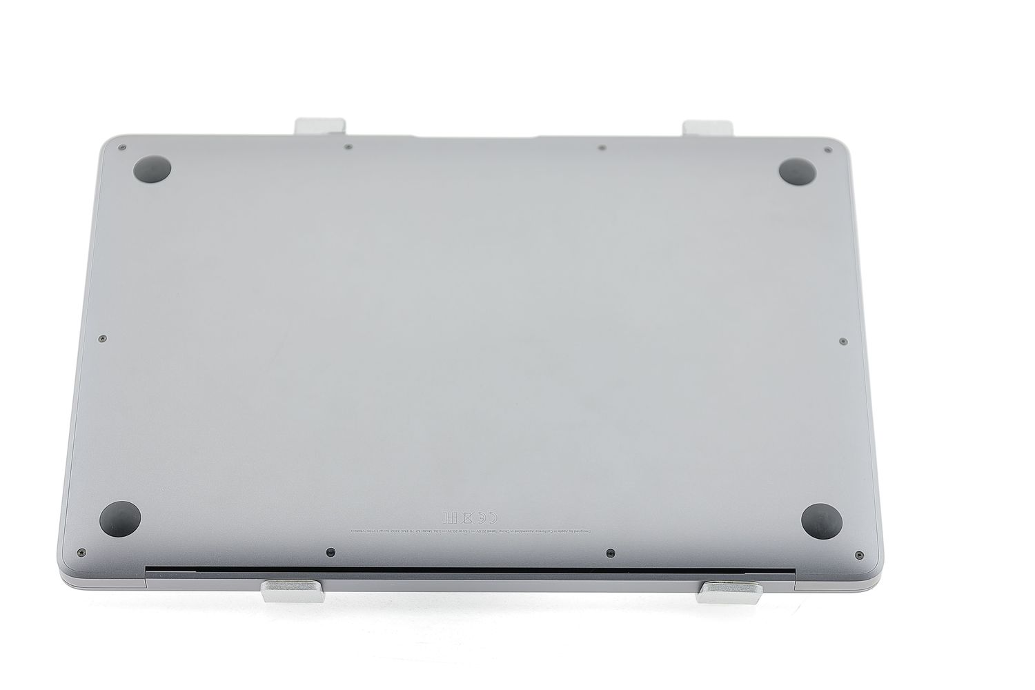 Apple MacBook Air 13″ 2020, i5 1.1 GHz, 8 GB, Intel Iris Plus 256 GB Space Gray - Като нов