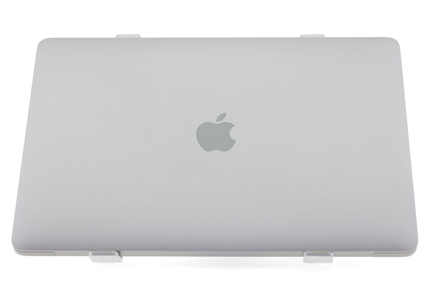 Apple MacBook Pro 13″ 2020, M1 8 Cores, 8 GB, 8 core GPU 256 GB Space Gray - Excelent