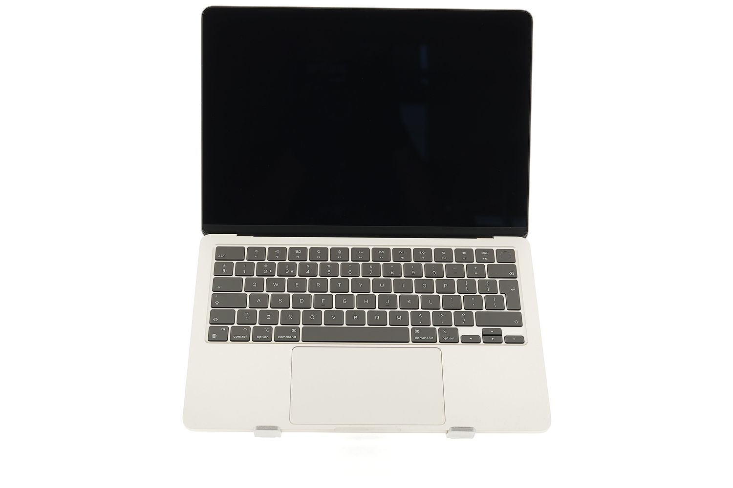 Apple MacBook Air 13″ 2022, M2 8 Cores, 8 GB, 8 core GPU 256 GB Starlight - Като нов