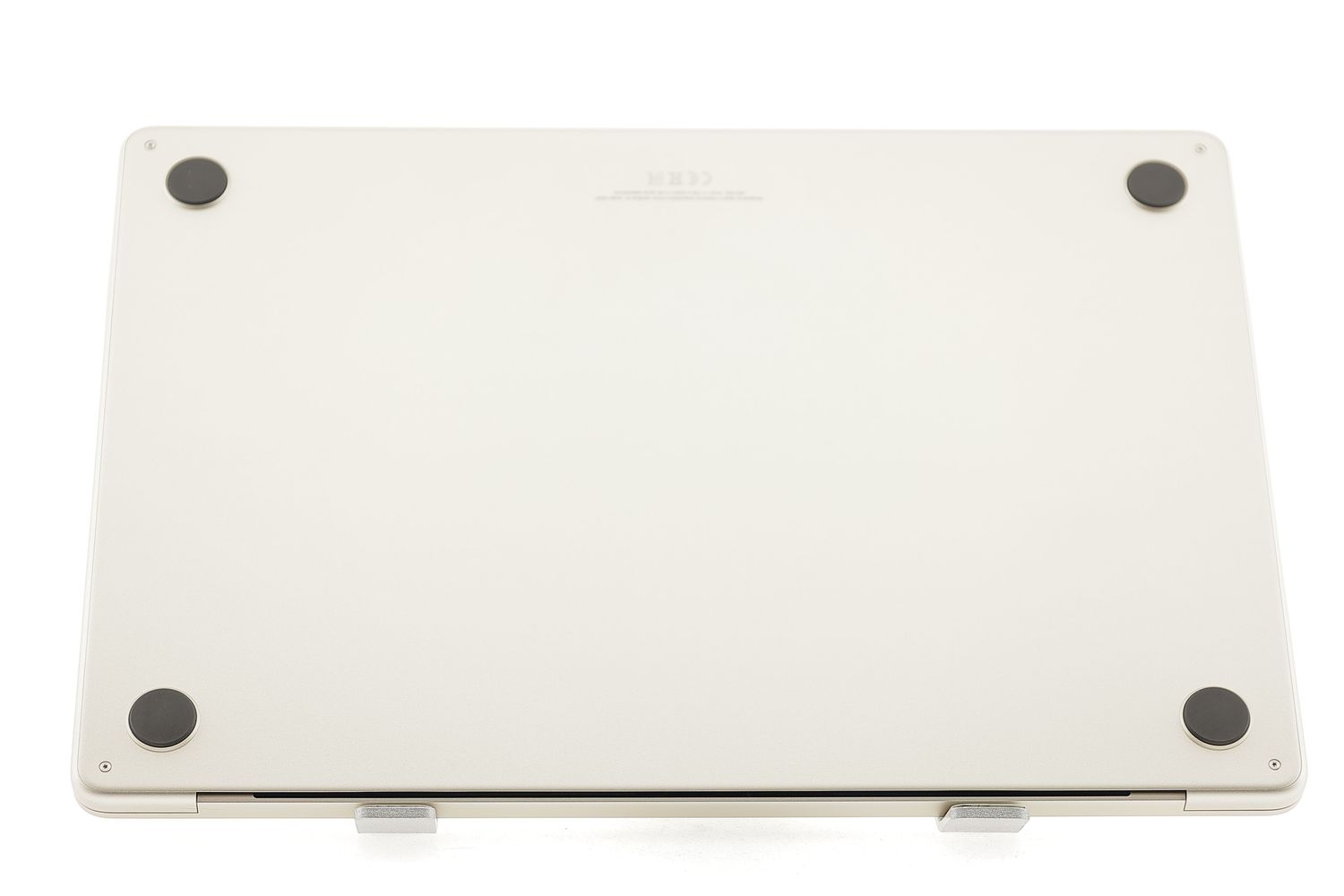 Apple MacBook Air 15″ 2023, M2 8 Cores, 16 GB, 10 core GPU 256 GB Starlight - Ca nou
