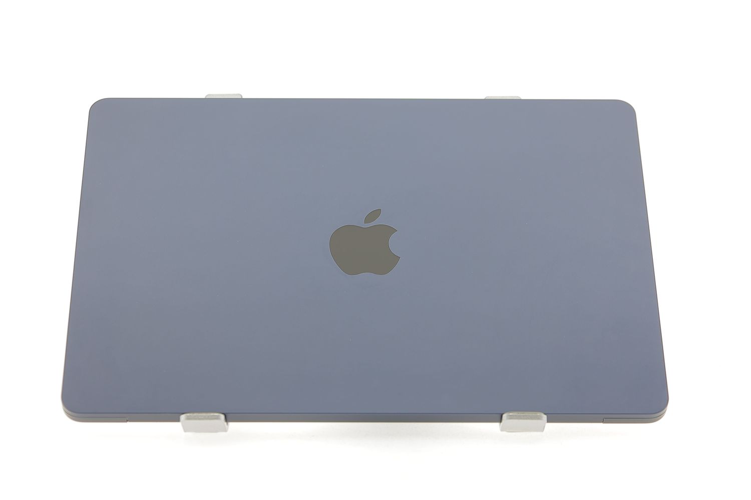 Apple MacBook Air 13″ 2022, M2 8 Cores, 8 GB, 10 core GPU 512 GB Midnight - Nagyon jó