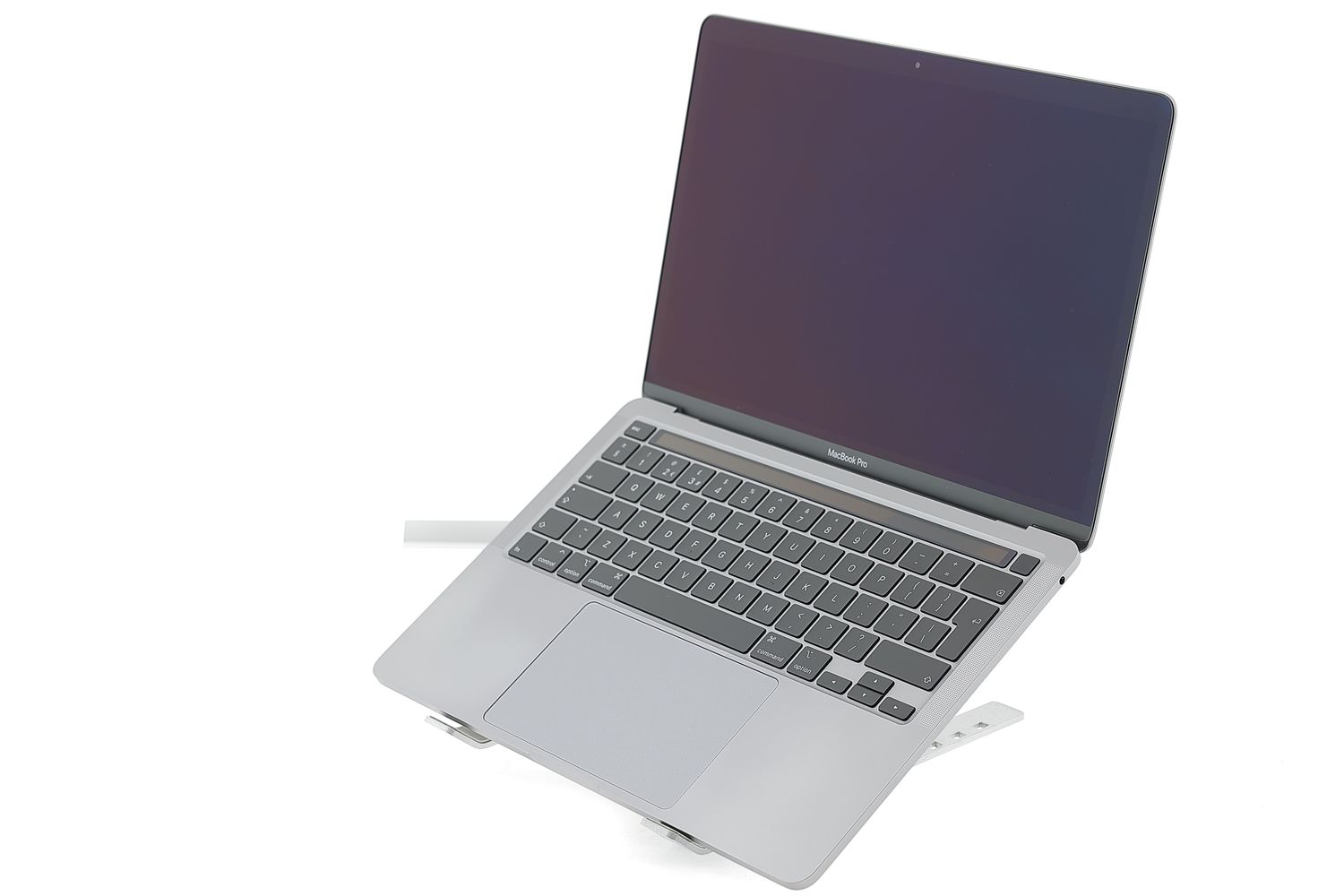 Apple MacBook Pro 13″ 2020, M1 8 Cores, 8 GB, 8 core GPU 256 GB Space Gray - Excelent