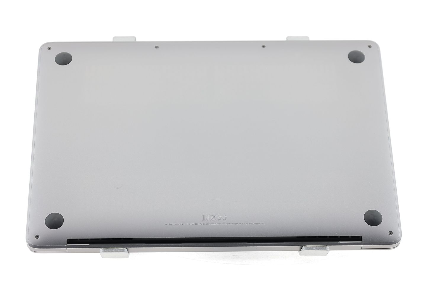 Apple MacBook Pro 13″ 2020, M1 8 Cores, 8 GB, 8 core GPU 512 GB Space Gray - Foarte bun