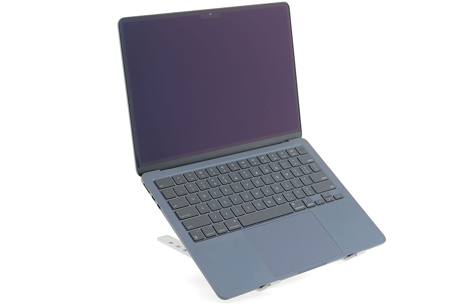 Apple MacBook Air 13″ 2024, M3 8 Cores, 8 GB, 8 core GPU 256 GB Midnight - Като нов