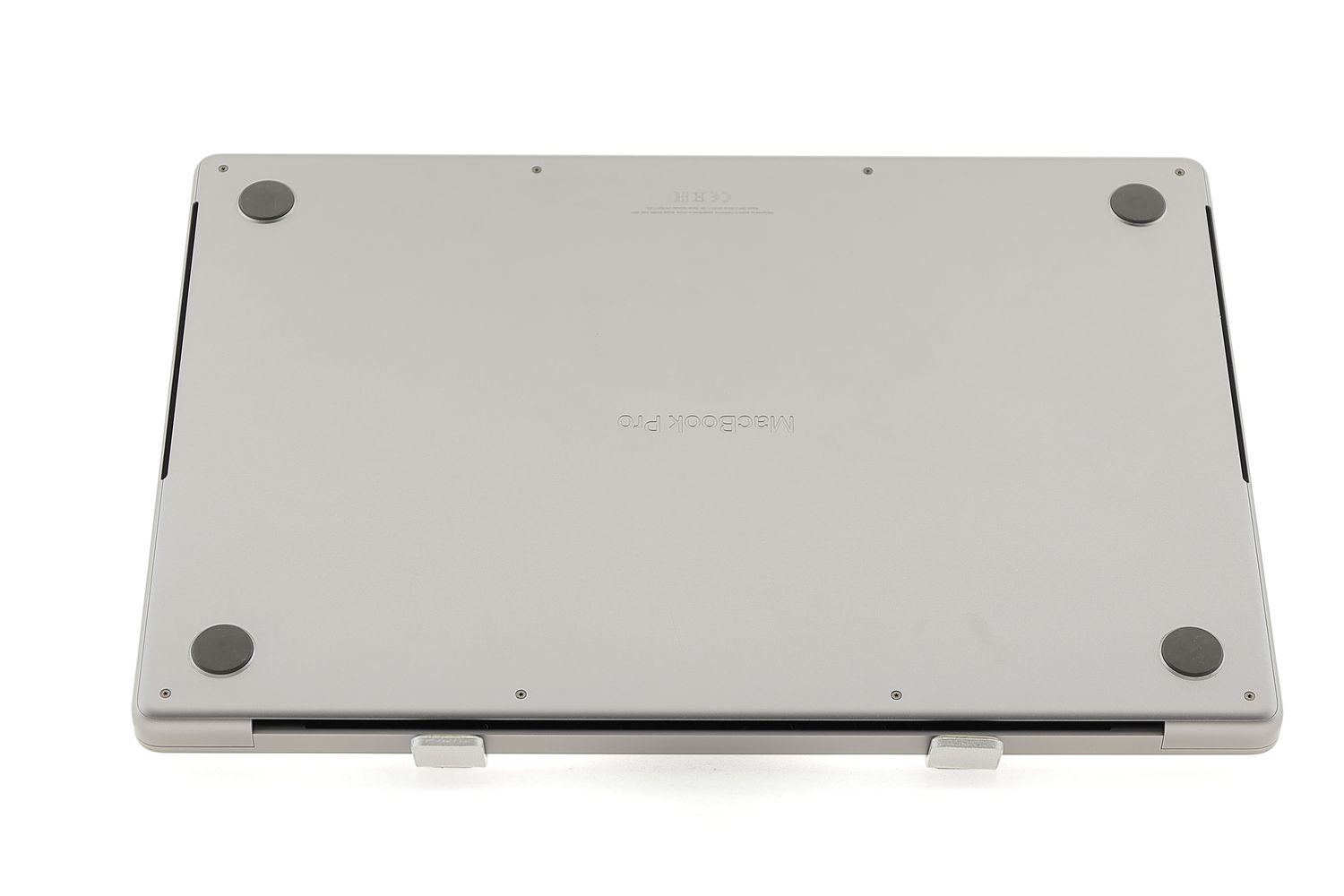 Apple MacBook Pro 16″ 2021, M1 Pro 10 Cores, 16 GB, 16 core GPU 512 GB Space Gray - Excelent