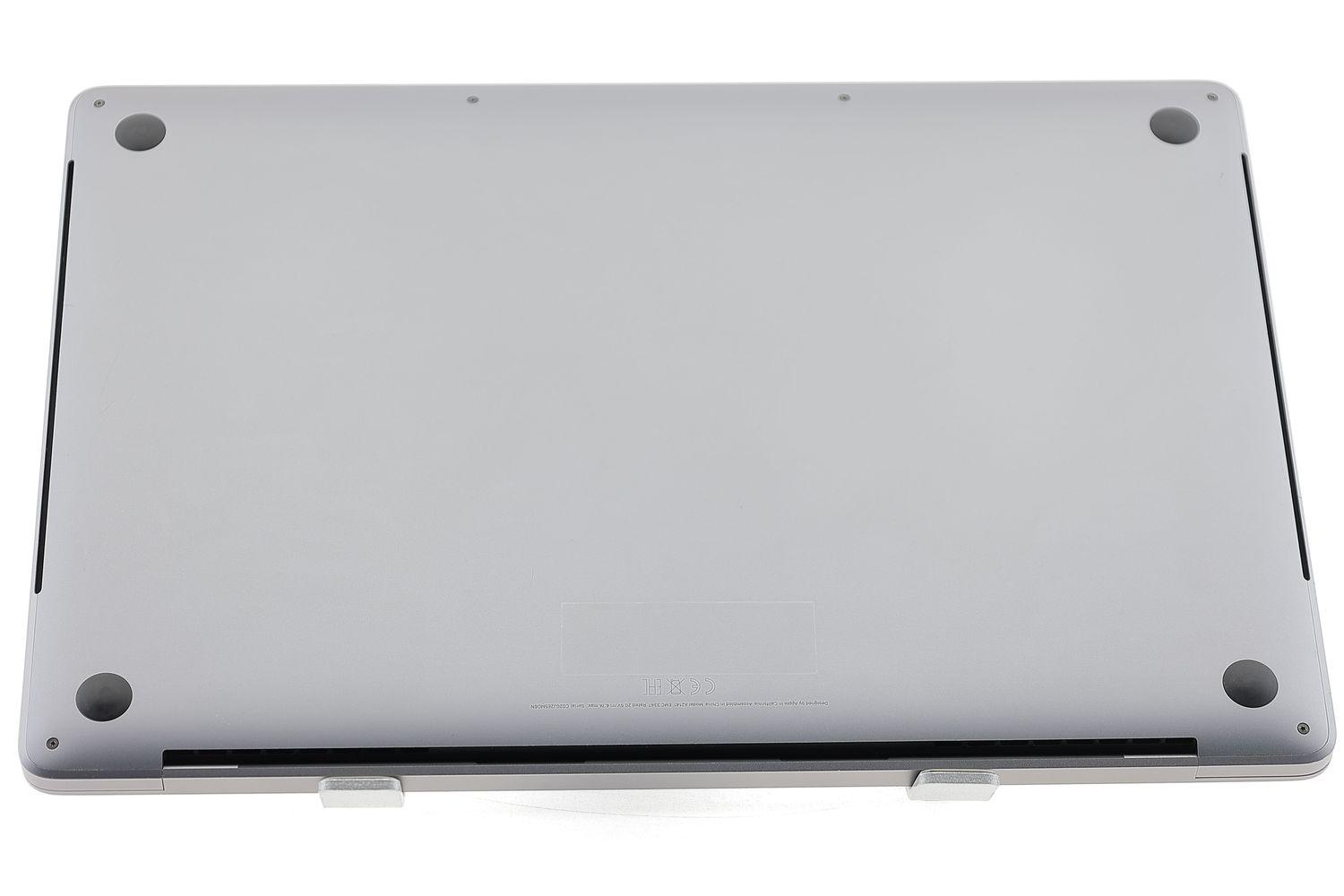 Apple MacBook Pro 16″ Touch Bar 2019, i9 2.3 GHz, 16 GB, AMD Radeon Pro 5500M 1 TB Space Gray