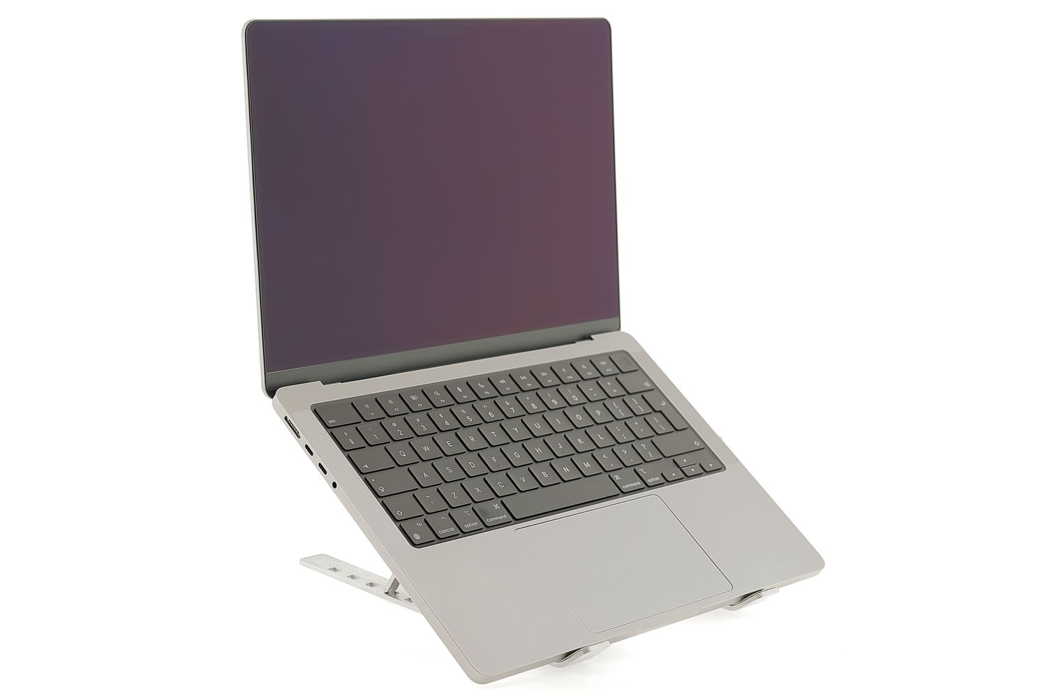 Apple MacBook Pro 14″ 2023, M3 8 Cores, 8 GB, 10 core GPU 512 GB Space Gray - Ca nou