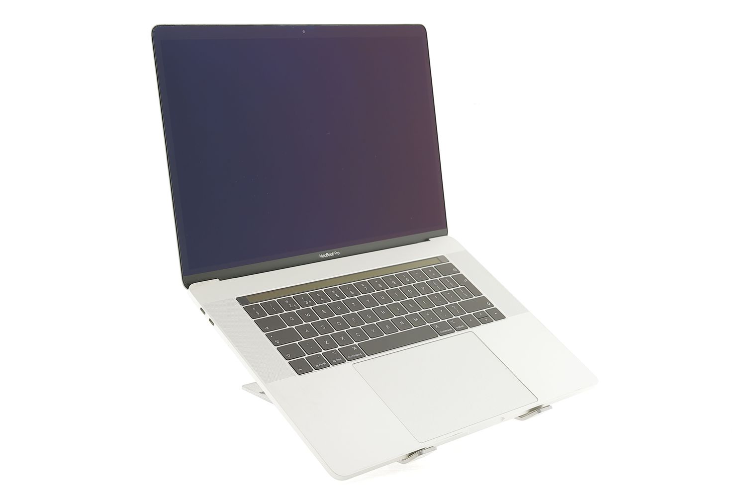 Apple MacBook Pro 15″ Touch Bar 2019, i7 2.6 GHz, 16 GB, AMD Radeon Pro 555X 256 GB Silver