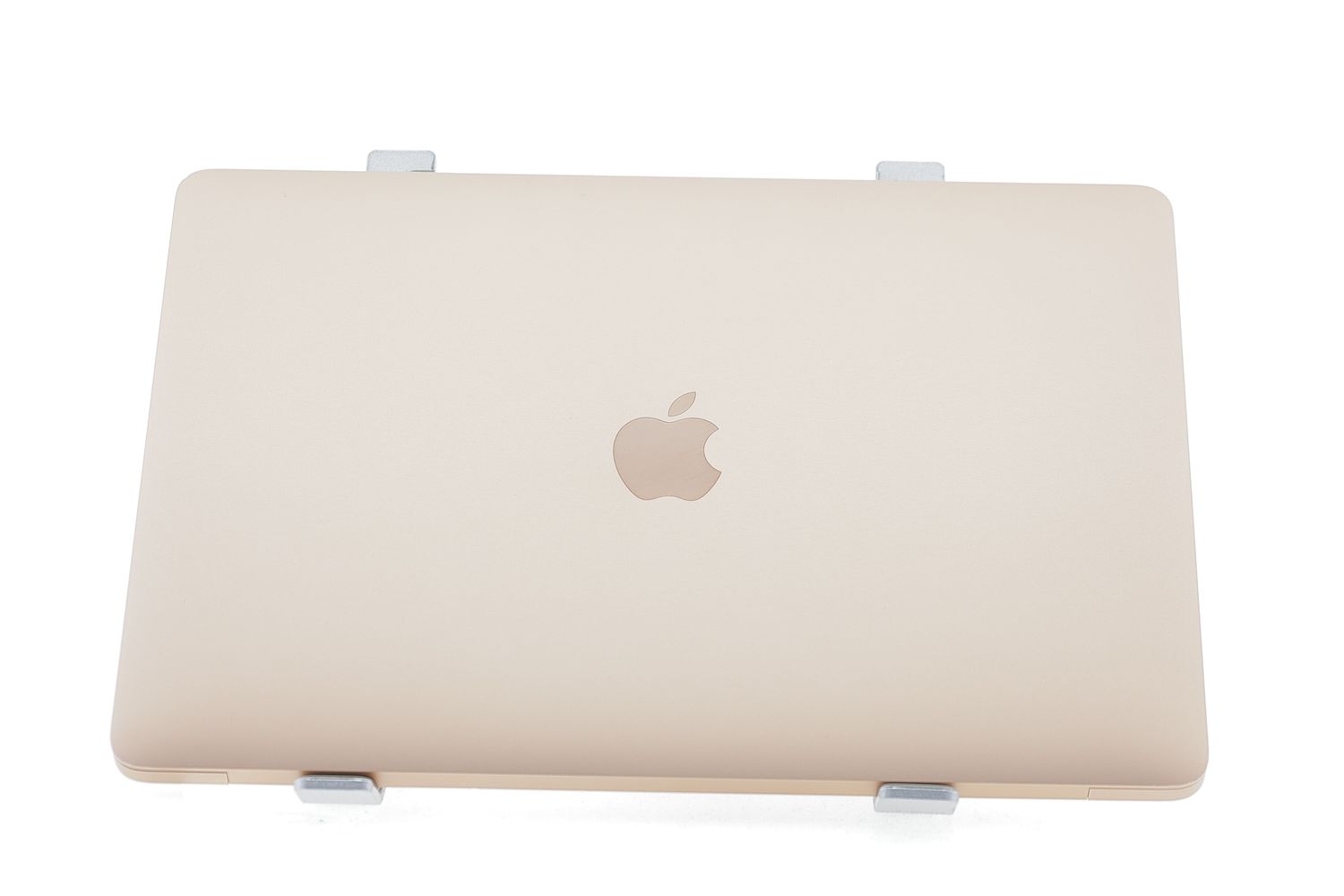 Apple MacBook Air 13″ 2020, M1 8 Cores, 8 GB, 8 core GPU, Gold