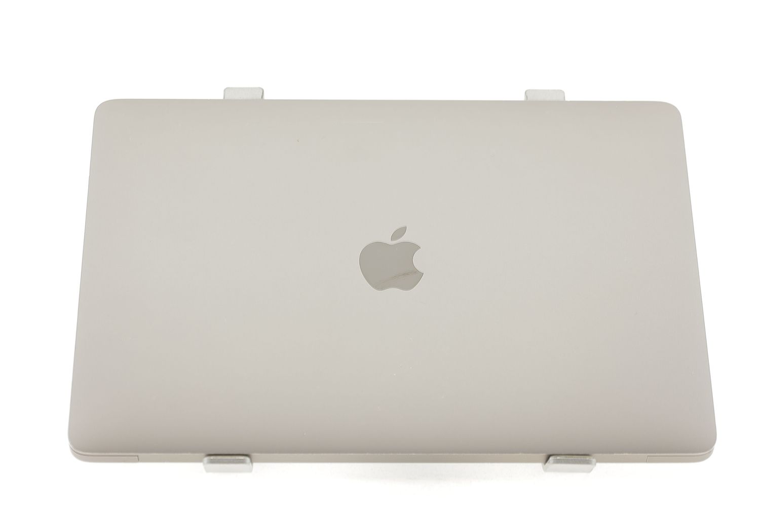 Apple MacBook Air 13″ 2020, i7 1.2 GHz, 16 GB, Intel Iris Plus 256 GB Space Gray - Nagyon jó