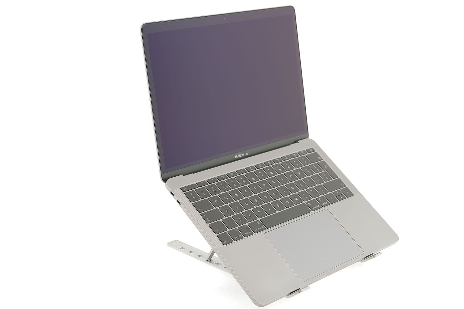 Apple MacBook Pro 13″ 2017, i5 2.3 GHz, 8 GB, Intel Iris Plus Graphics 640 128 GB Space Gray - Foarte bun