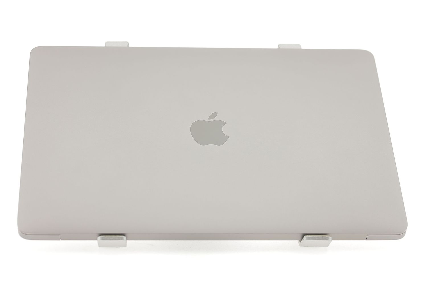 Apple MacBook Air 13″ 2020, M1 8 Cores, 8 GB, 7 core GPU 512 GB Space Gray