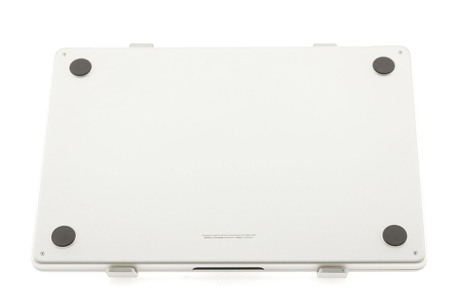 Apple MacBook Air 13″ 2022, M2 8 Cores, 8 GB, 10 core GPU 512 GB Silver