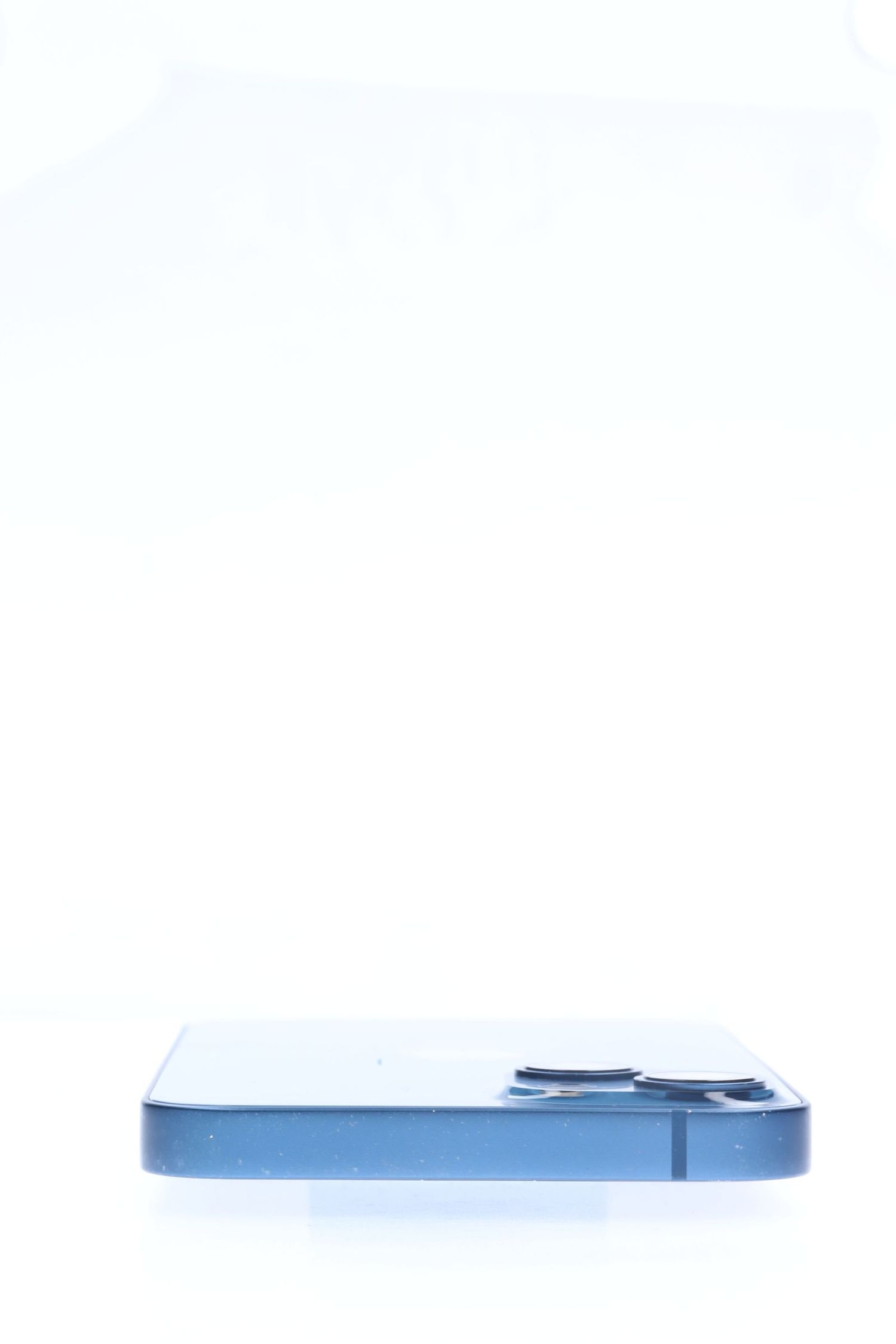 Apple iPhone 13 128 GB Blue - Много добро