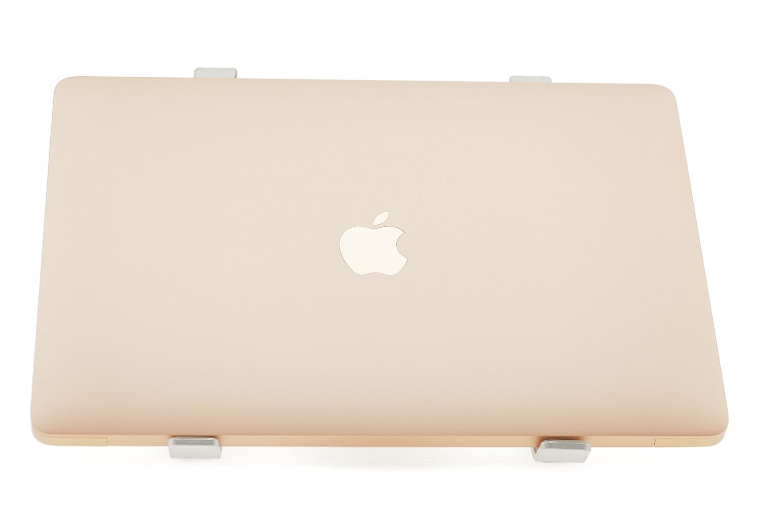 Apple MacBook Air 13″ 2020, M1 8 Cores, 8 GB, 7 core GPU 256 GB Gold - Újszerű