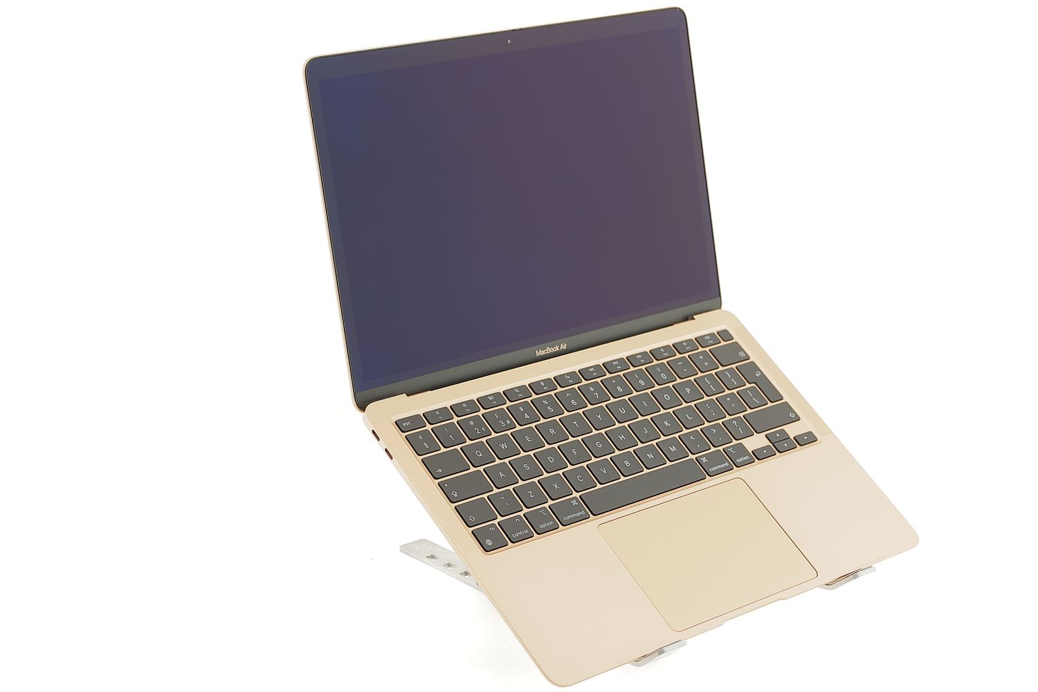 Apple MacBook Air 13″ 2020, i5 1.1 GHz, 8 GB, Intel Iris Plus 256 GB Gold - Като нов