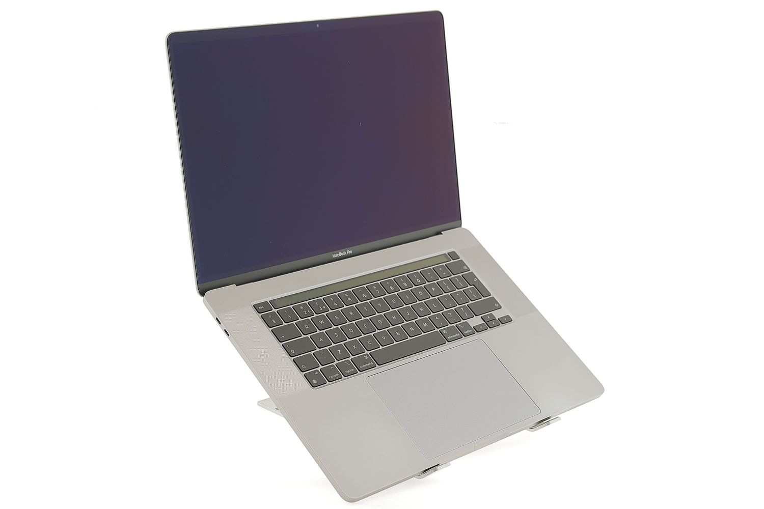 Apple MacBook Pro 16″ Touch Bar 2019, i7 2.6 GHz, 16 GB, AMD Radeon Pro 5300M 512 GB Space Gray - Отлично