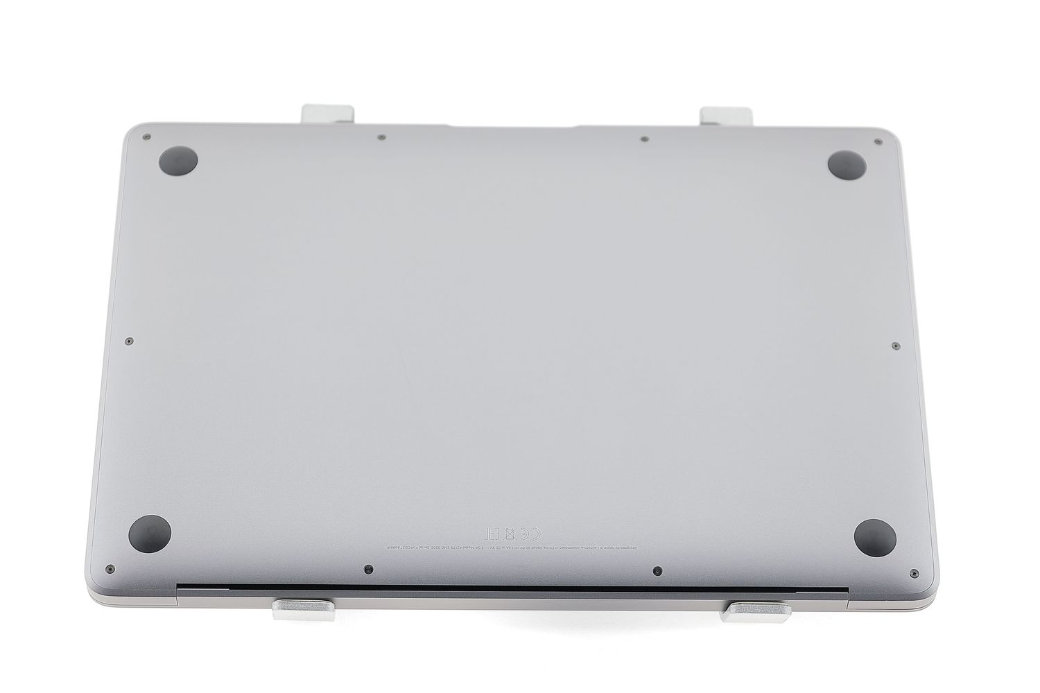 Apple MacBook Air 13″ 2020, i3 1.1 GHz, 8 GB, Intel Iris Plus 256 GB Space Gray