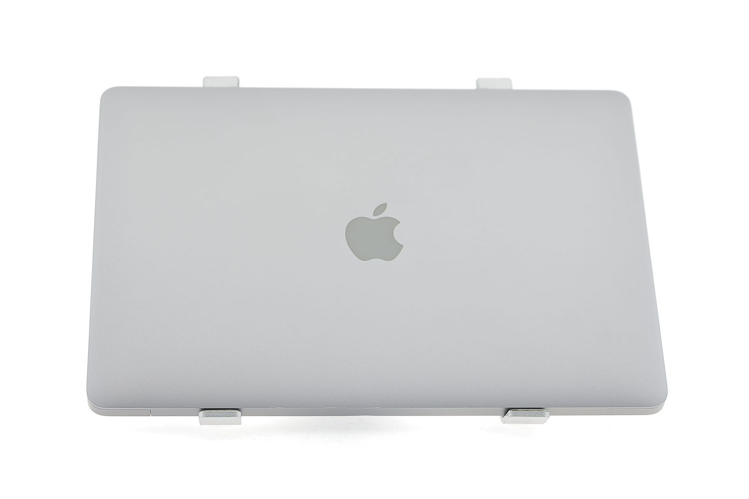 Apple MacBook Air 13″ 2020, i7 1.2 GHz, 8 GB, Intel Iris Plus 256 GB Space Gray - Отлично