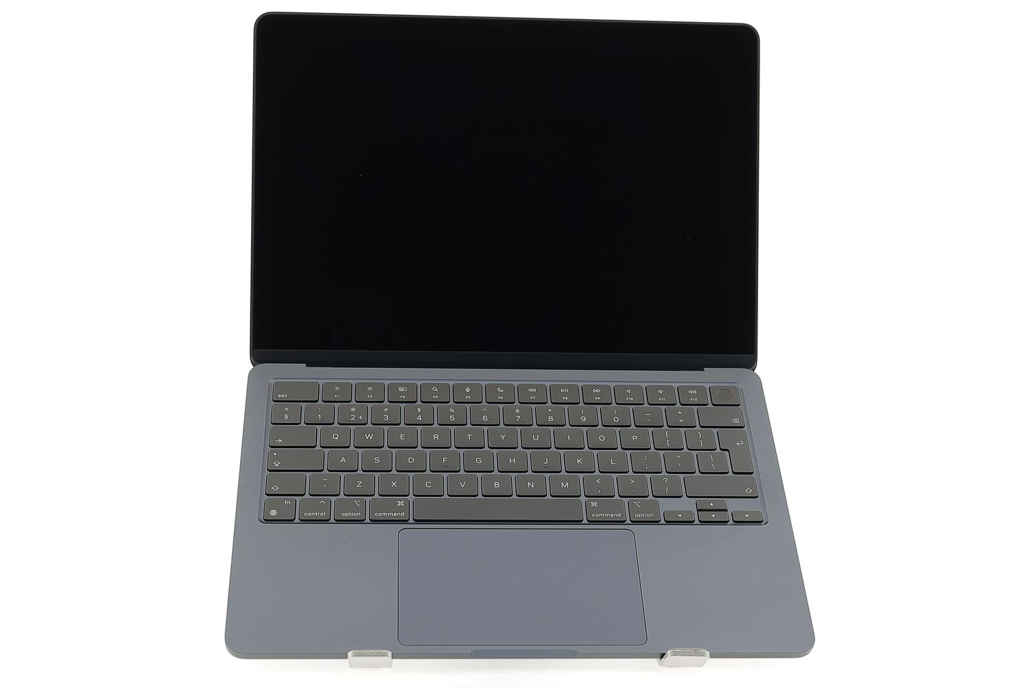 Apple MacBook Air 13″ 2022, M2 8 Cores, 8 GB, 8 core GPU 256 GB Midnight