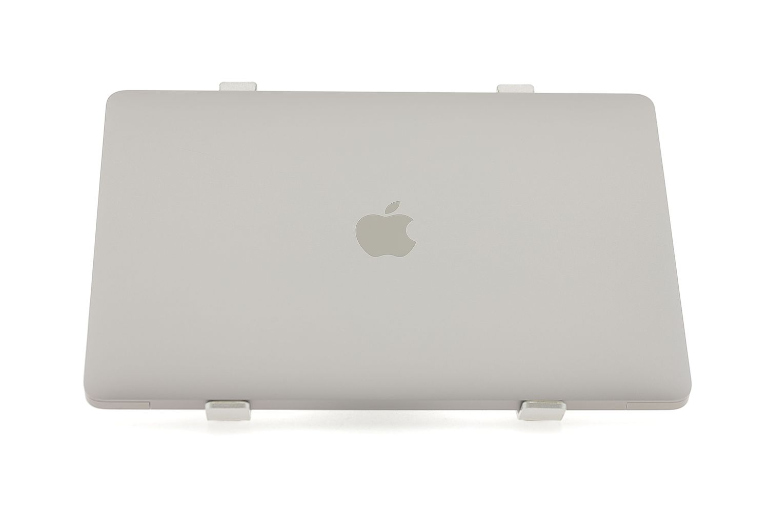 Apple MacBook Air 13″ 2020, i3 1.1 GHz, 8 GB, Intel Iris Plus 256 GB Space Gray - Kiváló