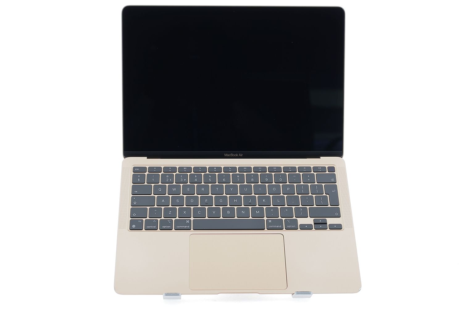 Apple MacBook Air 13″ 2020, M1 8 Cores, 8 GB, 7 core GPU 256 GB Gold