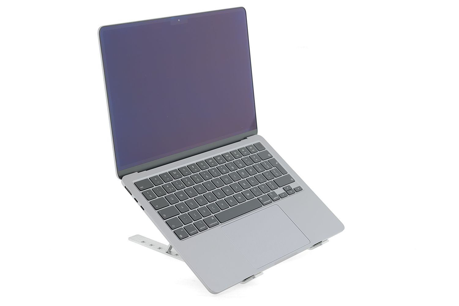 Apple MacBook Air 13″ 2022, M2 8 Cores, 8 GB, 8 core GPU 256 GB Space Gray