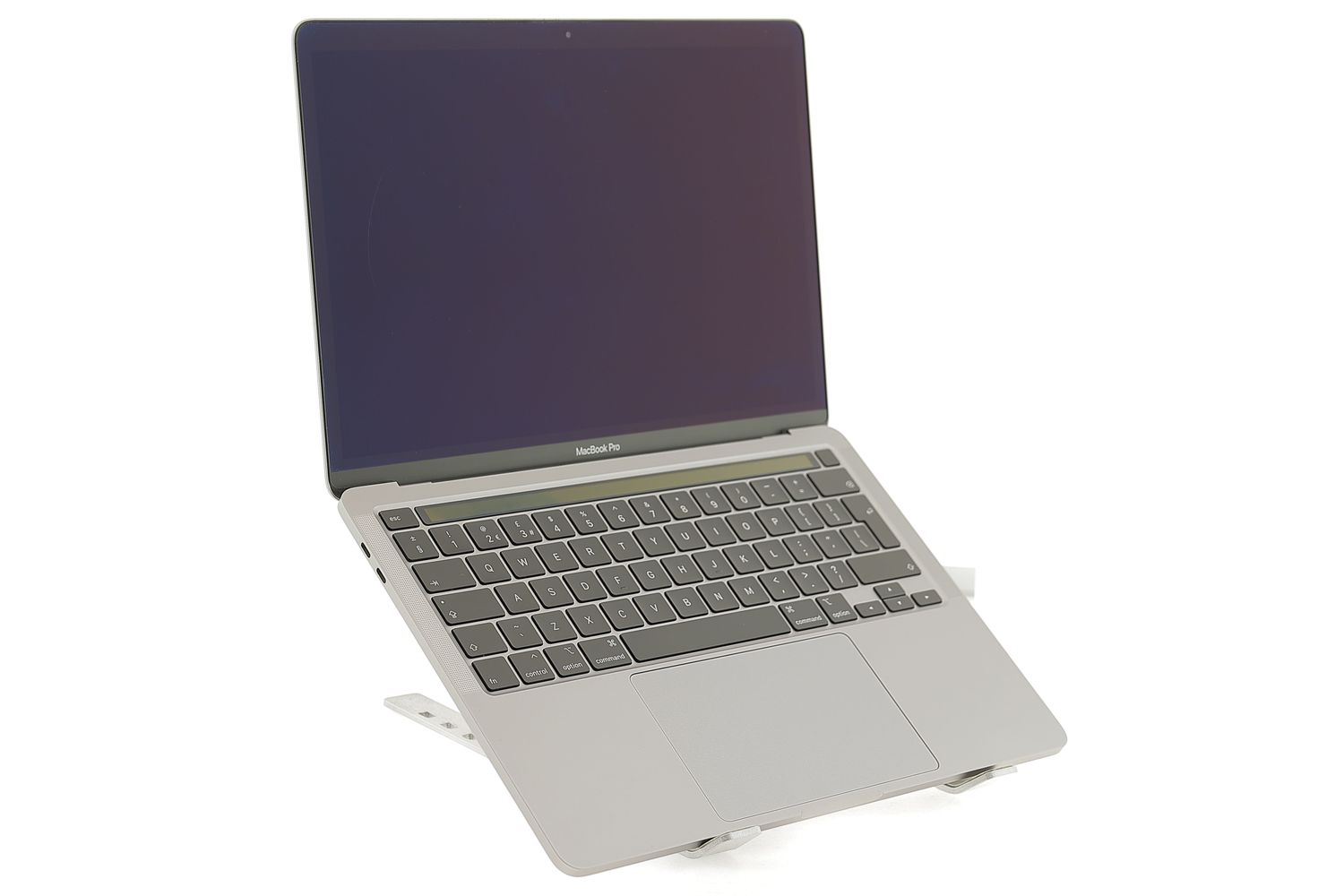 Apple MacBook Air 13″ 2020, i3 1.1 GHz, 8 GB, Intel Iris Plus 256 GB Space Gray - Foarte bun