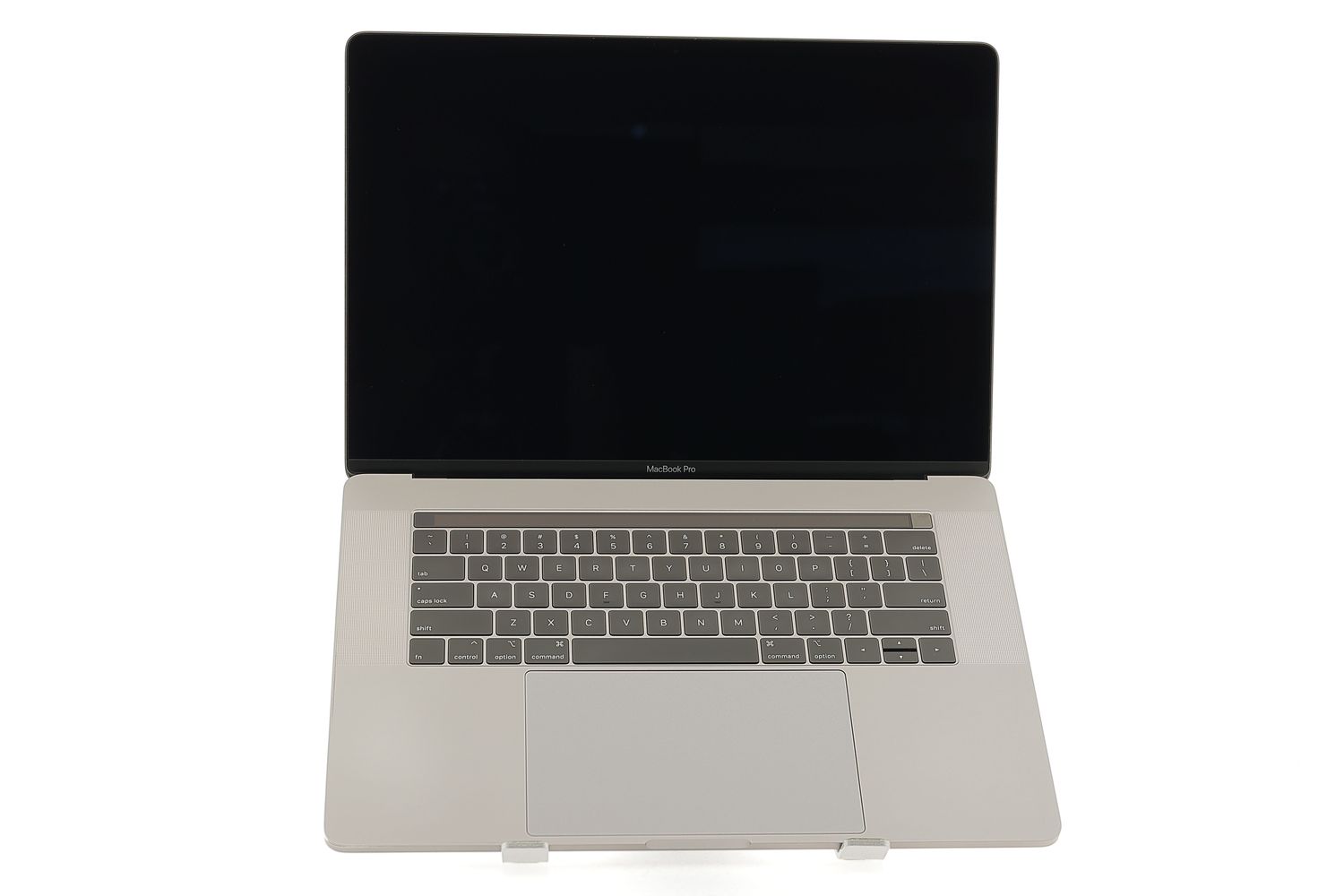 Apple MacBook Pro 15″ Touch Bar 2019, i9 2.3 GHz, 16 GB, AMD Radeon Pro 560X 1 TB Space Gray - Отлично