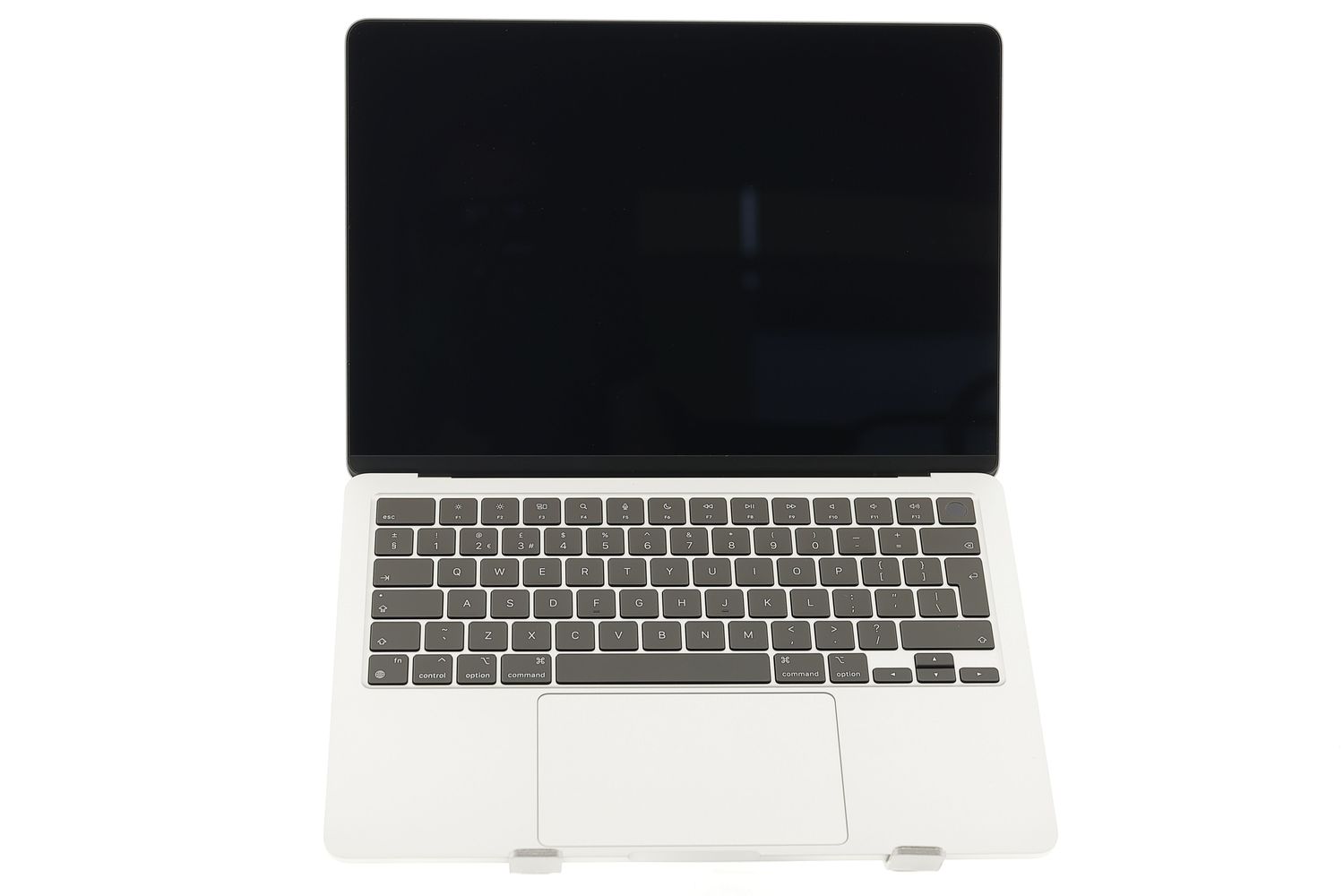 Apple MacBook Air 13″ 2022, M2 8 Cores, 8 GB, 8 core GPU 256 GB Silver - Újszerű