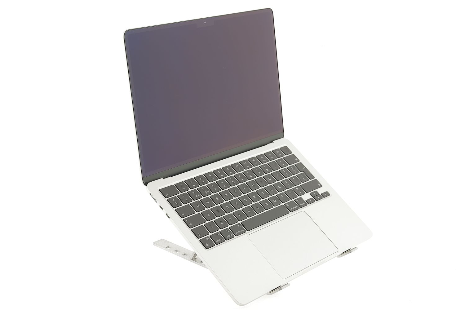 Apple MacBook Air 13″ 2024, M3 8 Cores, 16 GB, 10 core GPU 512 GB Silver - Újszerű