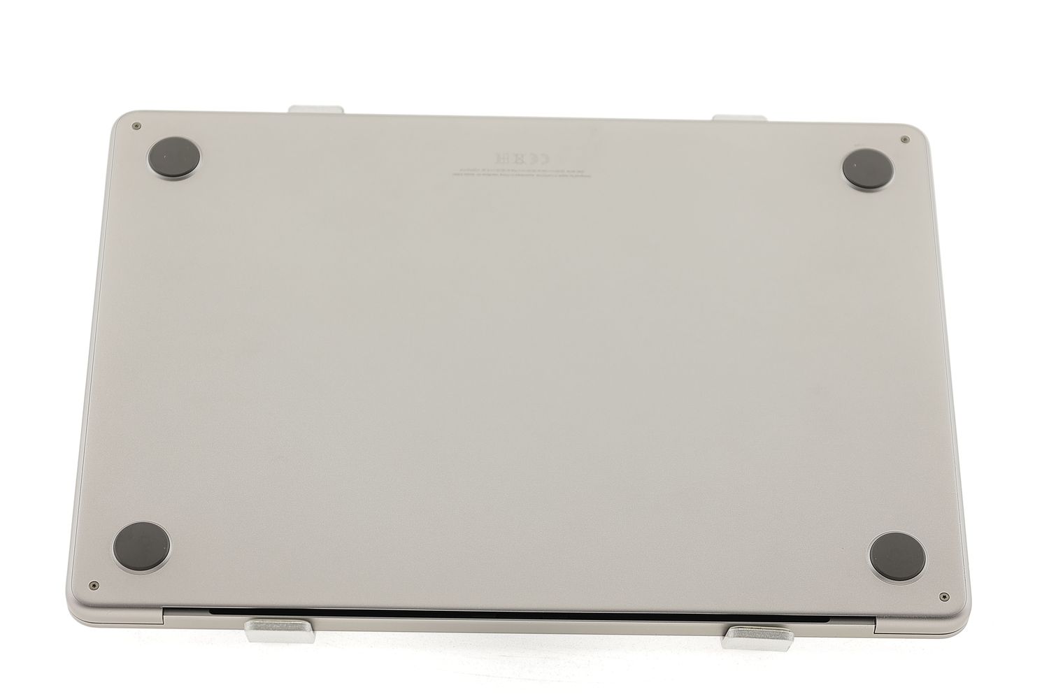 Apple MacBook Air 13″ 2022, M2 8 Cores, 8 GB, 10 core GPU 1 TB Space Gray - Като нов