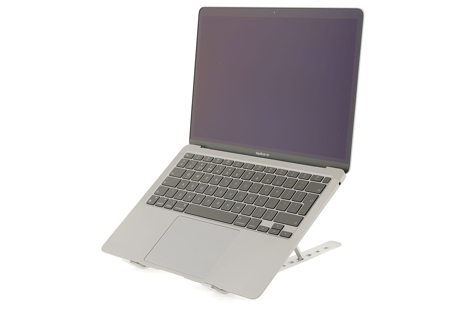 Apple MacBook Air 13″ 2020, i5 1.1 GHz, 8 GB, Intel Iris Plus 256 GB Space Gray - Újszerű