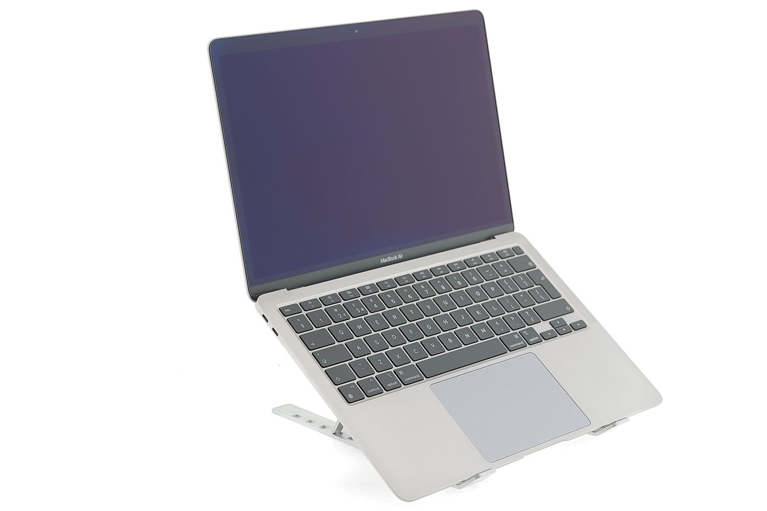 Apple MacBook Air 13″ 2020, i5 1.1 GHz, 8 GB, Intel Iris Plus 512 GB Space Gray - Много добро