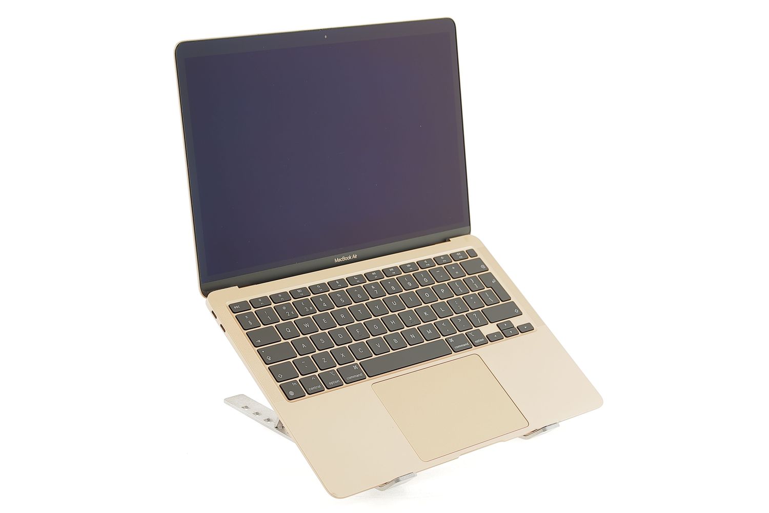 Apple MacBook Air 13″ 2020, i7 1.2 GHz, 16 GB, Intel Iris Plus 512 GB Gold - Много добро