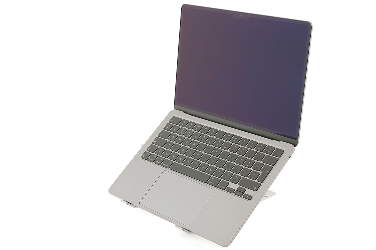 Apple MacBook Air 13″ 2022, M2 8 Cores, 8 GB, 8 core GPU 256 GB Space Gray - Като нов