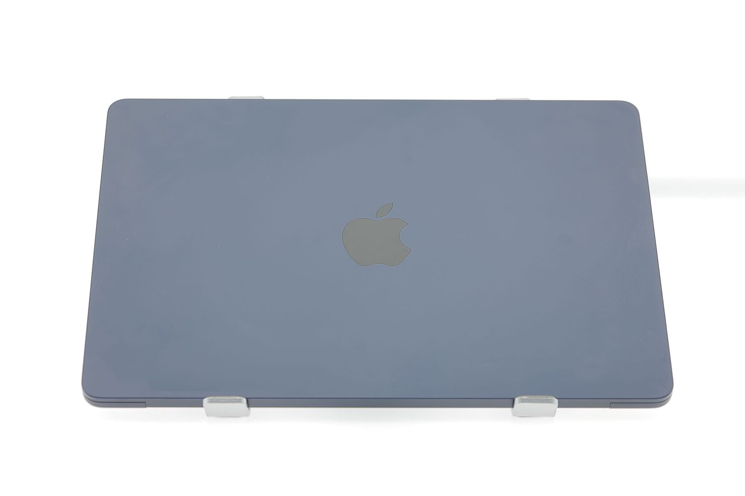 Apple MacBook Air 13″ 2022, M2 8 Cores, 8 GB, 10 core GPU 512 GB Midnight - Nagyon jó