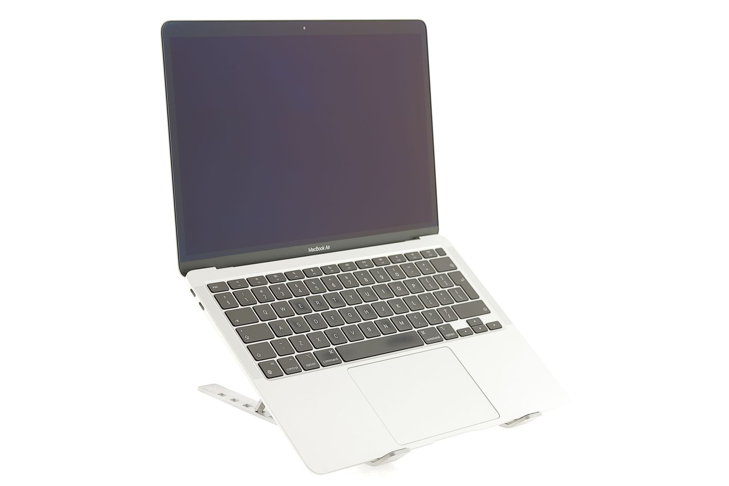Apple MacBook Air 13″ 2020, M1 8 Cores, 16 GB, 7 core GPU 512 GB Silver - Újszerű