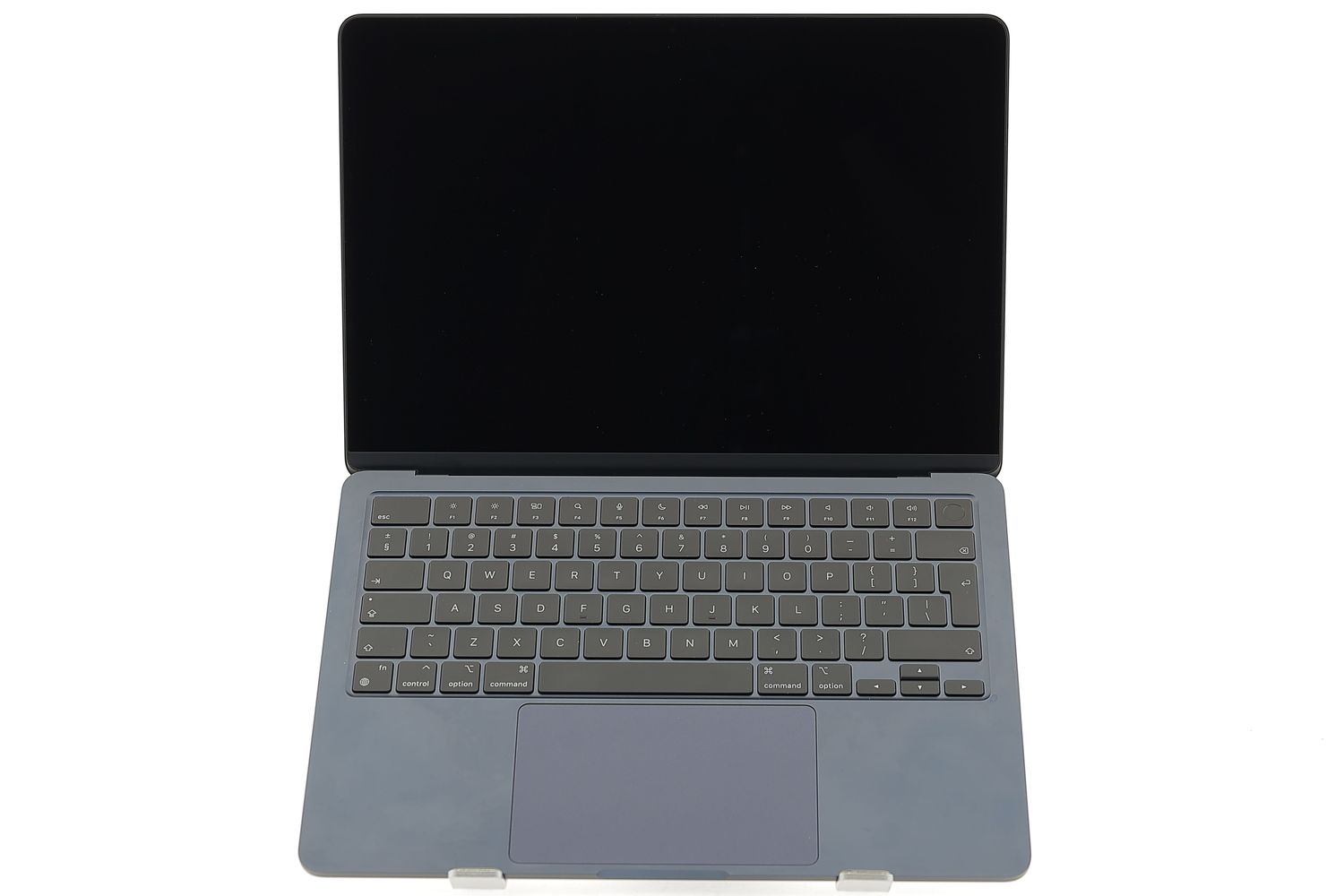 Apple MacBook Air 13″ 2024, M3 8 Cores, 8 GB, 8 core GPU 256 GB Midnight - Újszerű
