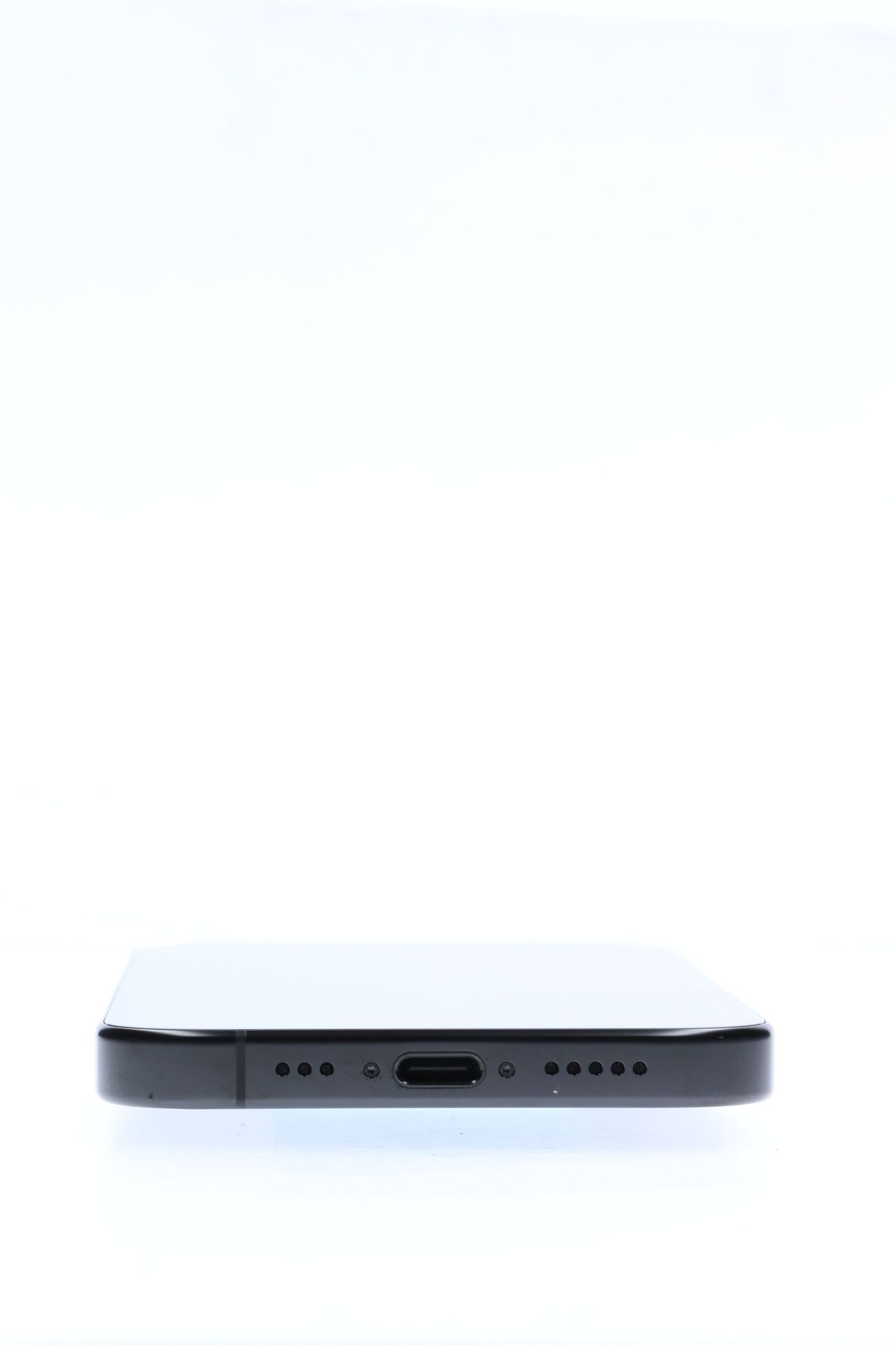 Apple iPhone 16 Pro 128 GB Black Titanium - Отлично