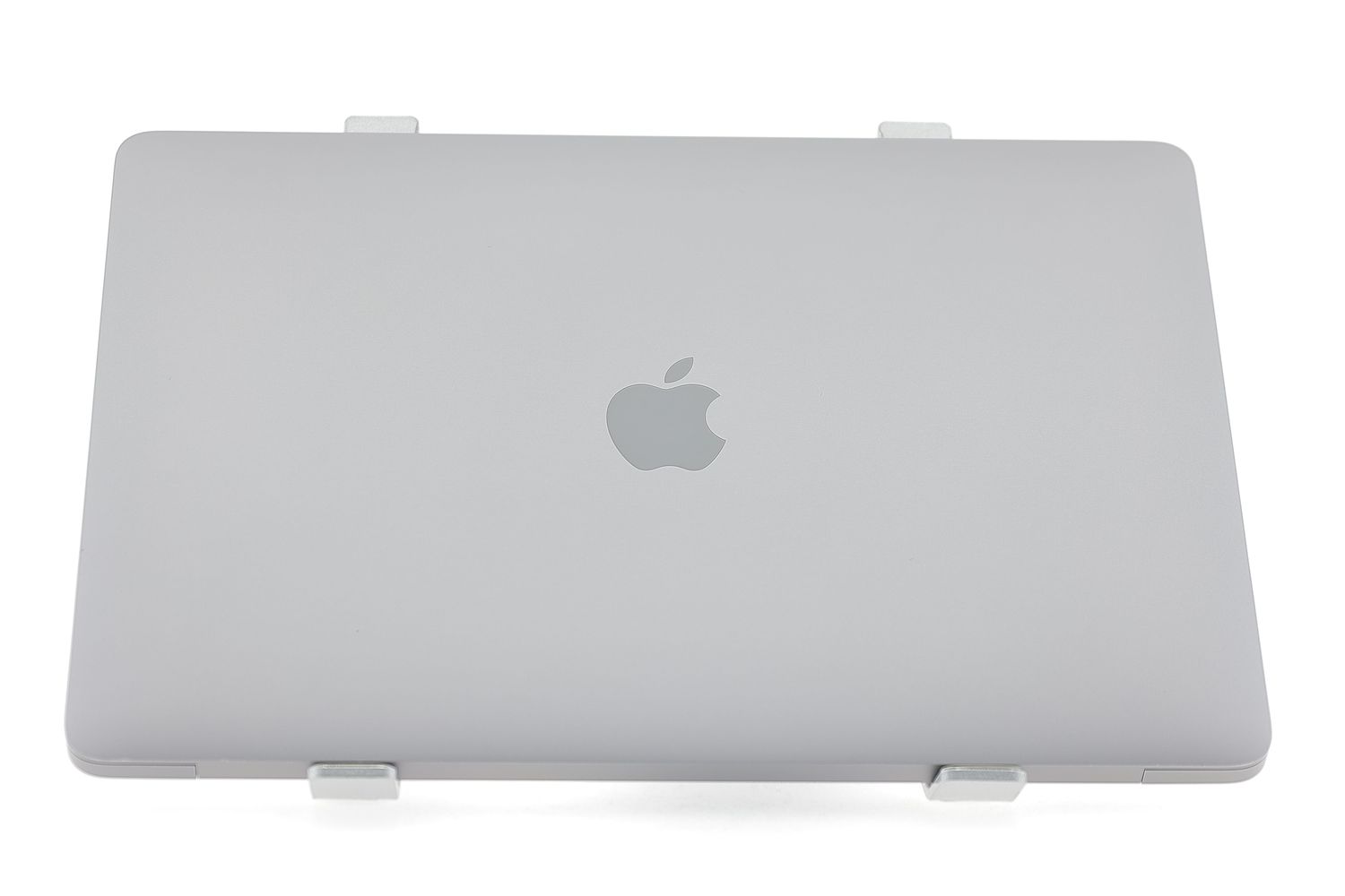 Apple MacBook Air 13″ 2020, M1 8 Cores, 8 GB, 7 core GPU 256 GB Space Gray