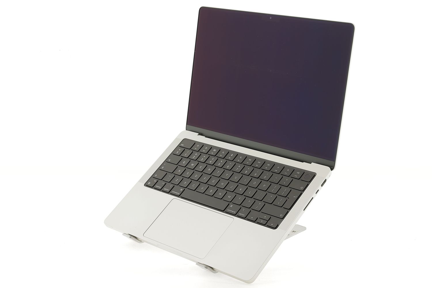 Apple MacBook Pro 14″ 2023, M2 Pro 10 Cores, 16 GB, 16 core GPU 512 GB Silver - Kiváló