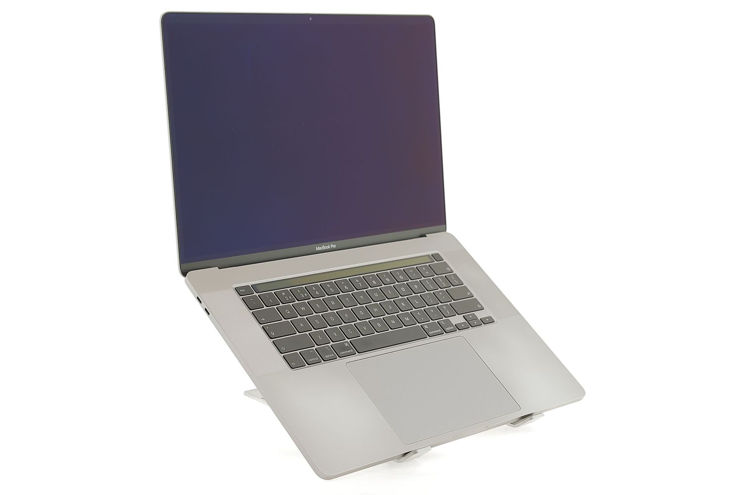Apple MacBook Pro 16″ Touch Bar 2019, i9 2.4 GHz, 32 GB, AMD Radeon Pro 5300M 512 GB Space Gray - Ca nou