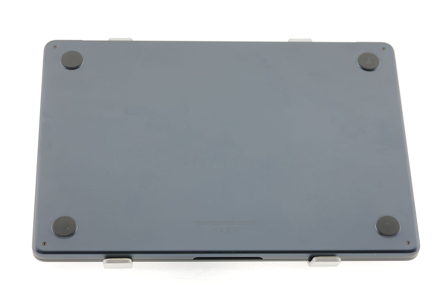 Apple MacBook Air 13″ 2024, M3 8 Cores, 8 GB, 8 core GPU 256 GB Midnight - Ca nou