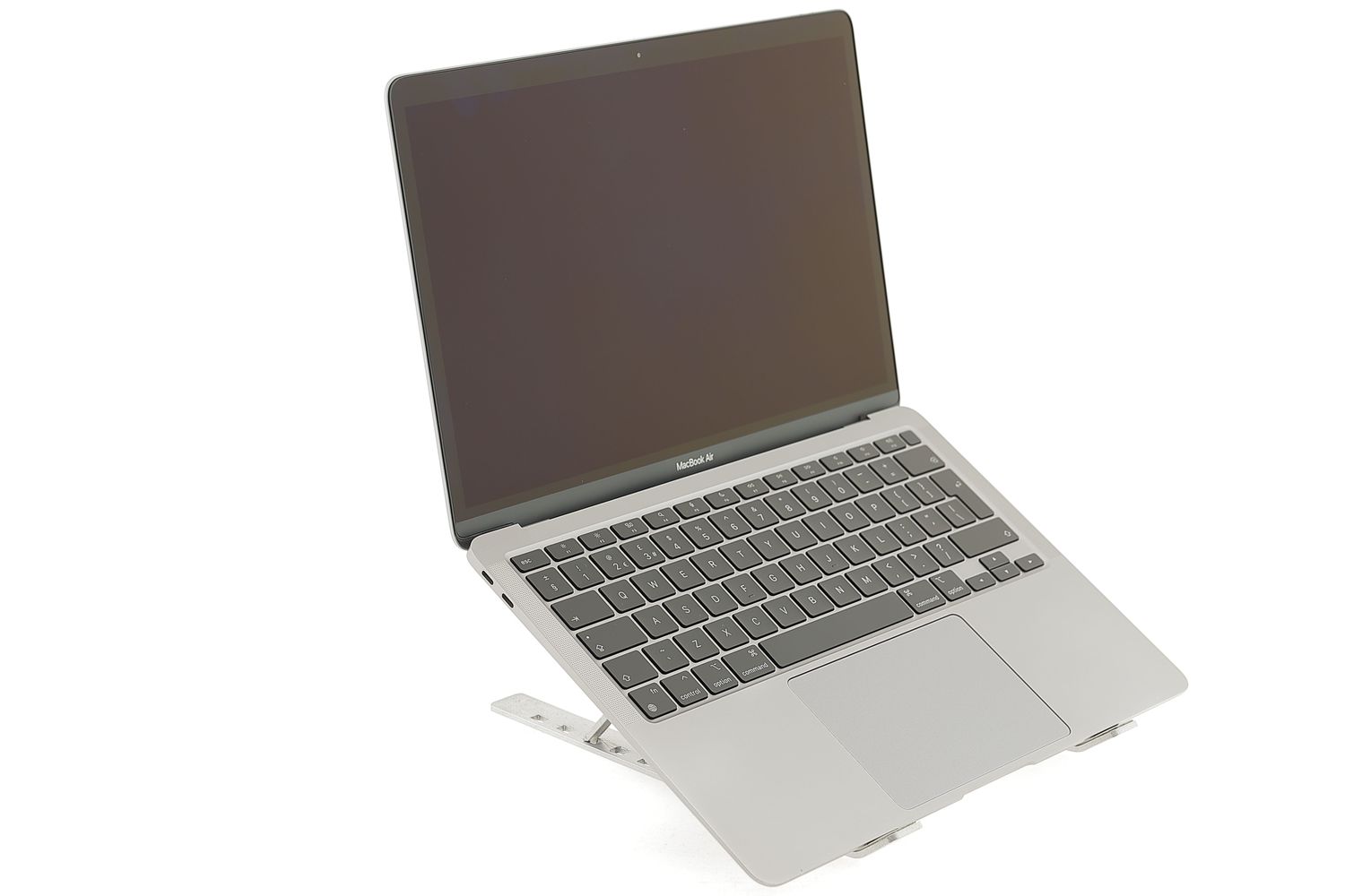 Apple MacBook Air 13″ 2020, i3 1.1 GHz, 8 GB, Intel Iris Plus 256 GB Space Gray - Excelent