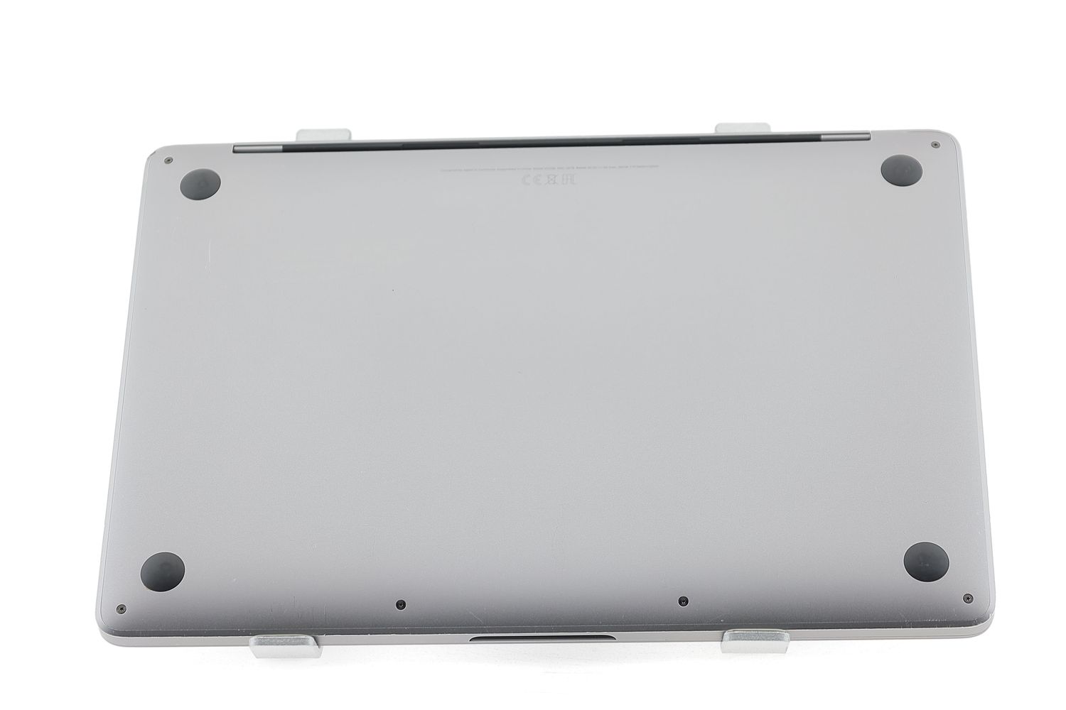 Apple MacBook Pro 13″ 2020, M1 8 Cores, 8 GB, 8 core GPU 256 GB Space Gray - Jó